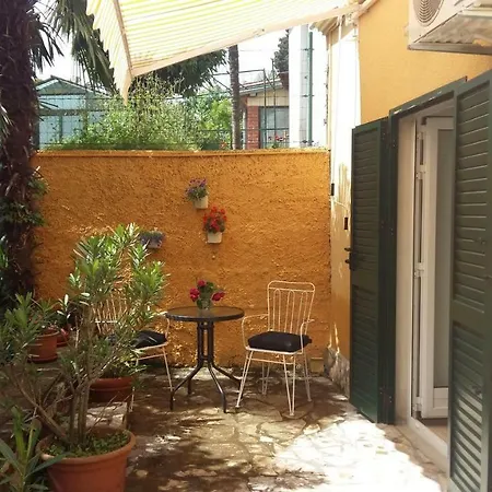 Nar Center Spacious 1 Bedroom Apartamento Opatija